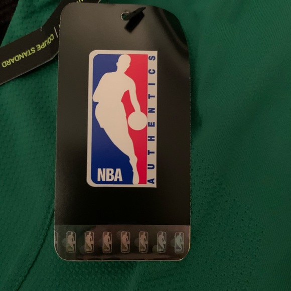 Kyrie Irving Boston Celtics Jersey - Picture 6 of 8